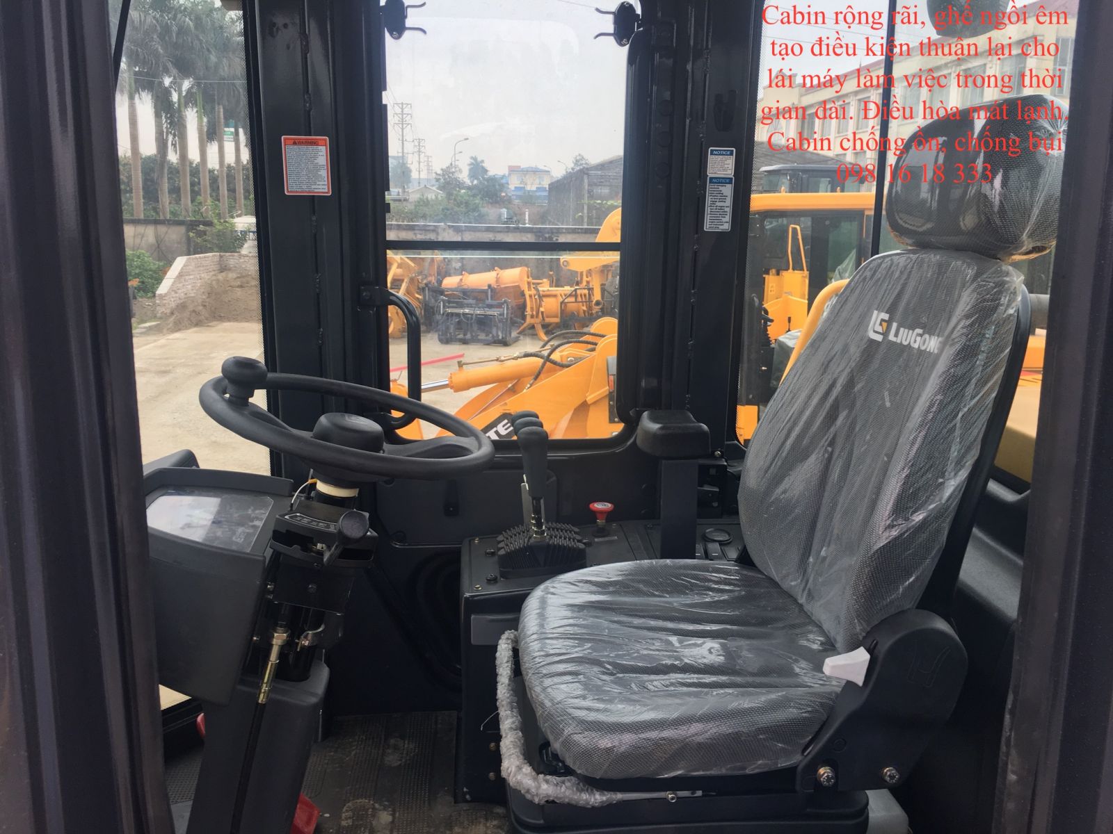 Cabin máy xúc lật Liugong ZL50CN 2 tầng đổ Cabin máy xúc lật Liugong ZL50CN 2 tầng đổ