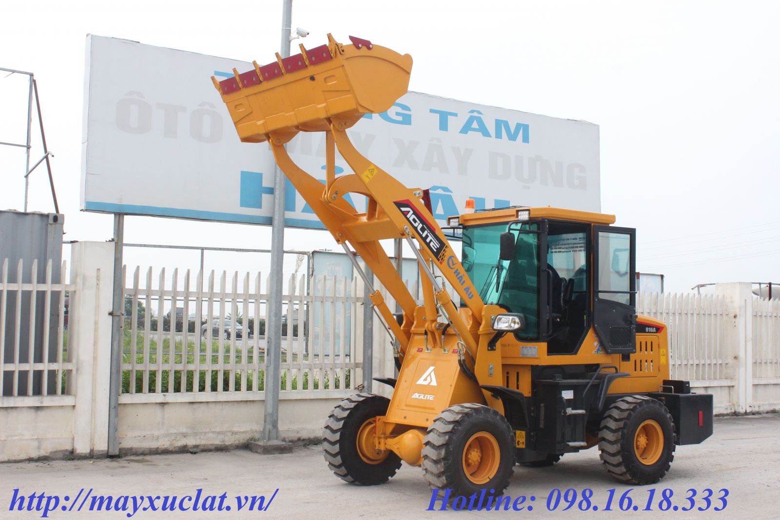 máy xúc lật mini