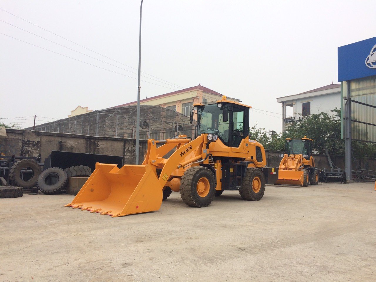 xúc lật nhỏ 926