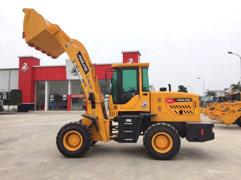 Máy xúc lật mini 930