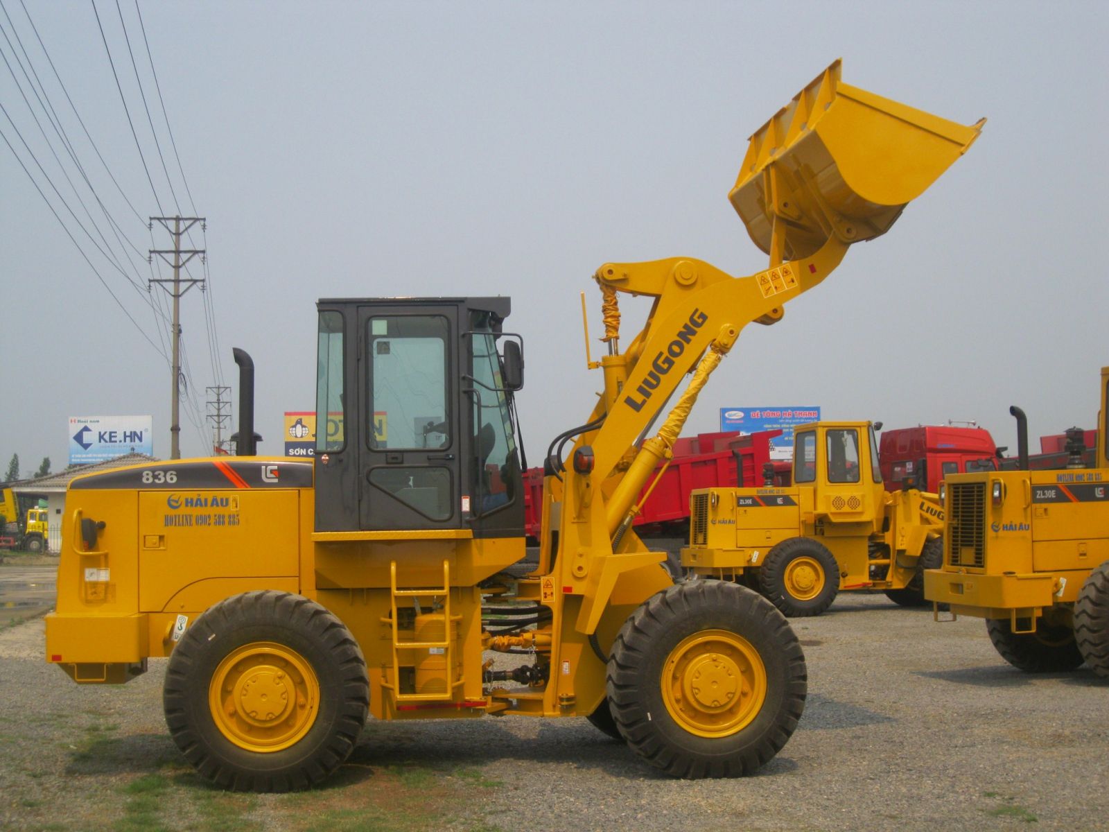 MÁY XÚC LẬT LIUGONG GẦU 1,7 m3 - Model: CLG 836