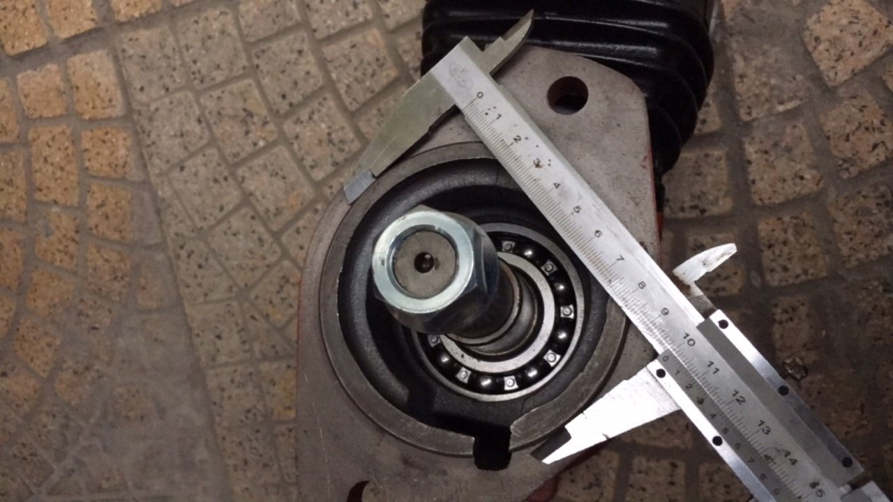 máy nén khi lắp trên động cơ weichai