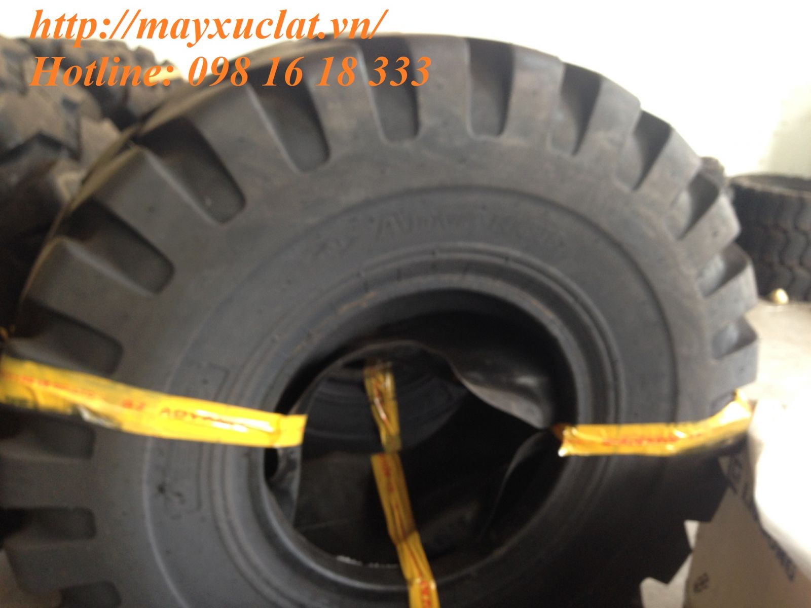 Lốp máy xúc lật Lốp máy xúc lật