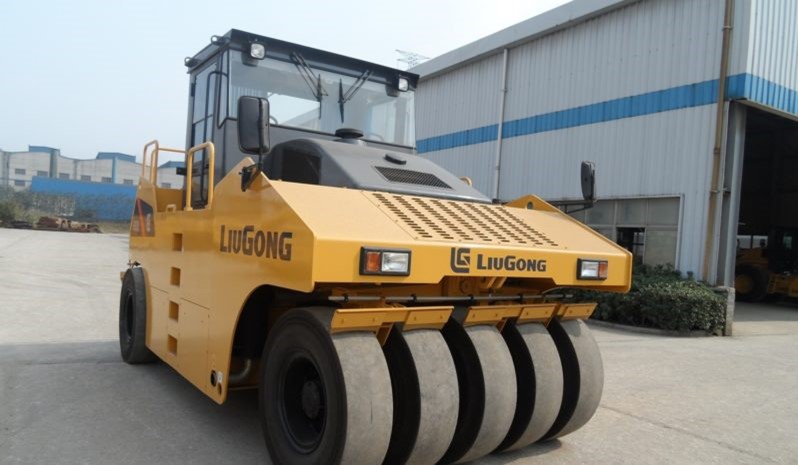 xe lu lốp liugong 26 tấn