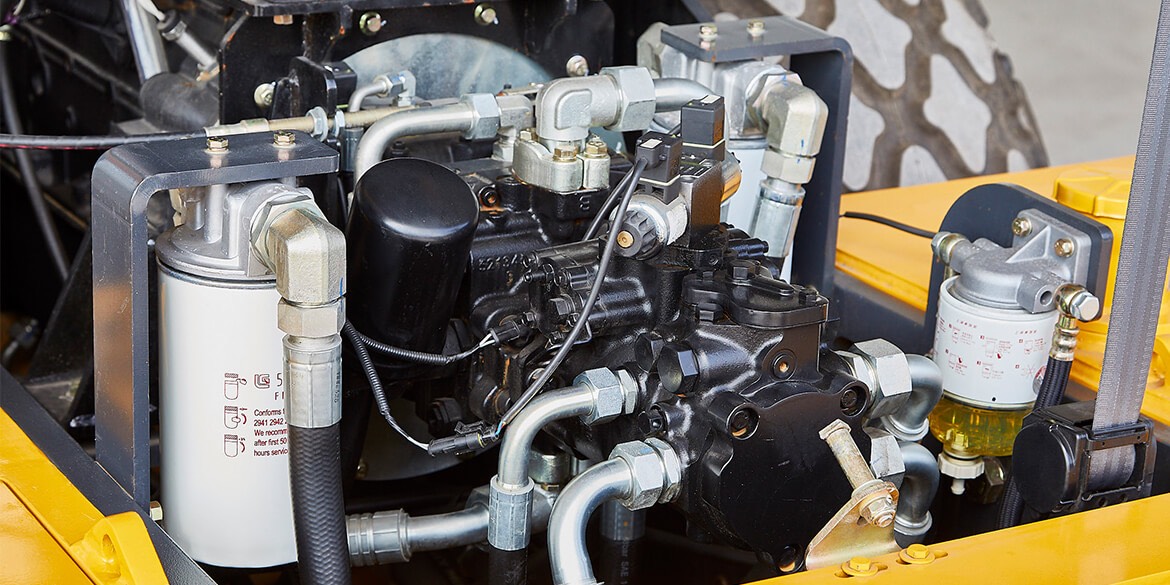 động cơ lắp trên xe lu rung liugong 6114E động cơ lắp trên xe lu rung liugong 6114E