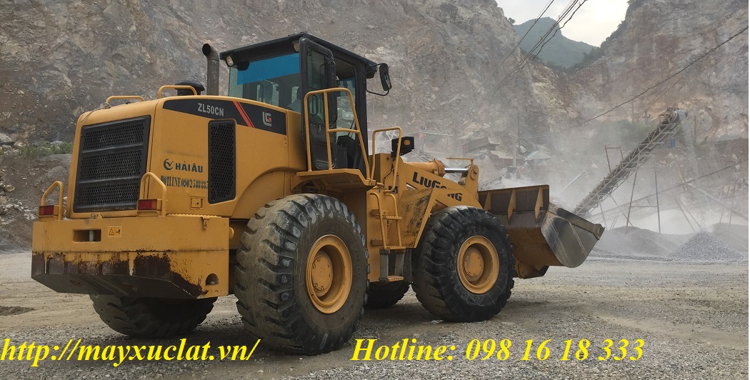 máy xúc lật liugong xúc đá