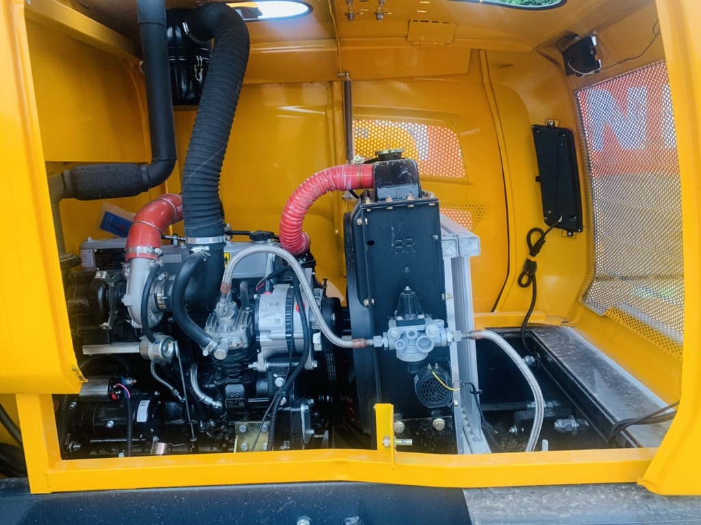 Động cơ Quanchai lắp trên máy xúc lật Strong ZL933 Động cơ Quanchai lắp trên máy xúc lật Strong ZL933